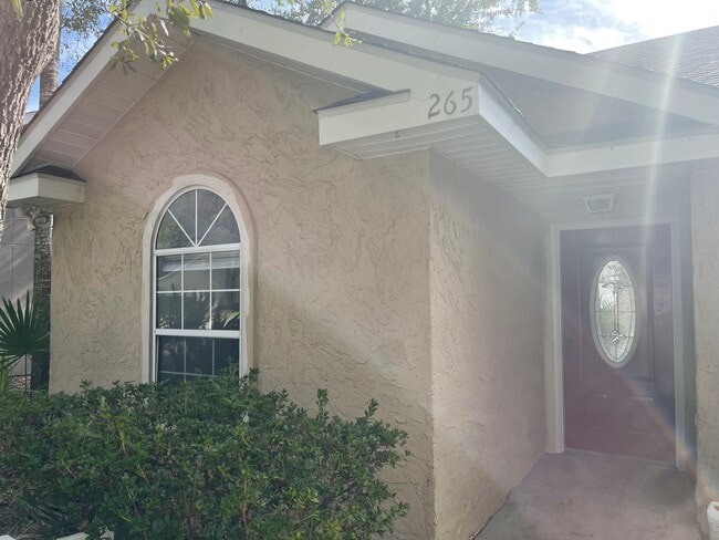 Building Photo - 265 Windridge Dr Rental
