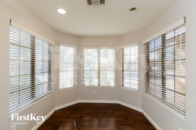 Photo - 13414 W Port Royale Ln