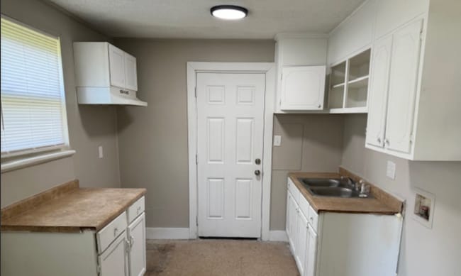 Photo - MOVE IN READY!! BACK ON THE MARKET!!