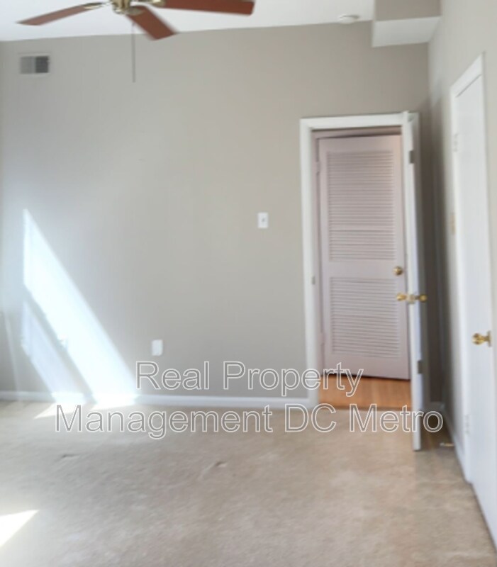 Photo - 1931 17th St NW Unidad #302