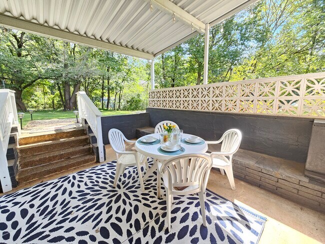 Spacious private patio