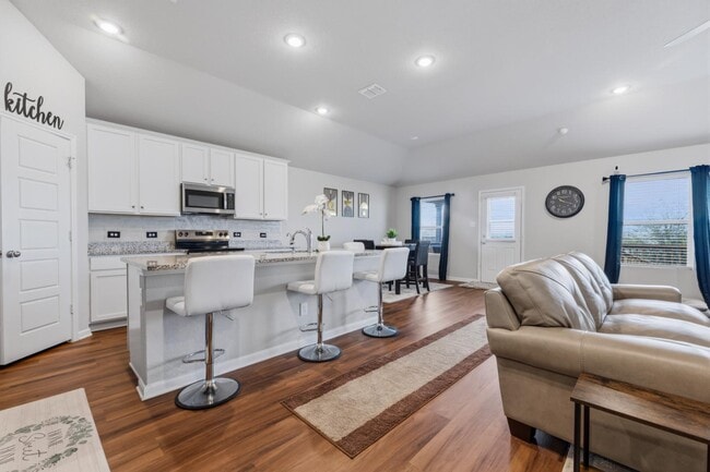 Photo - 5538 Jade Vly