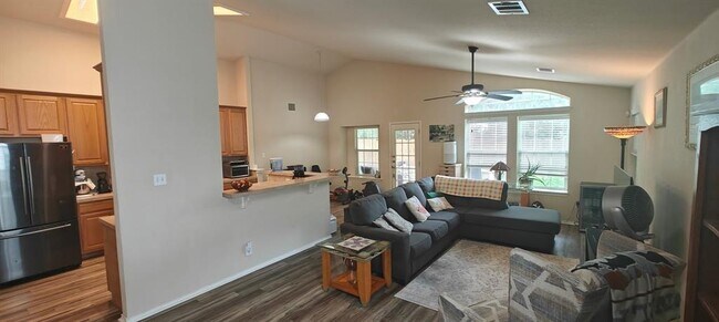 Photo - 9413 Meyrick Park Trail