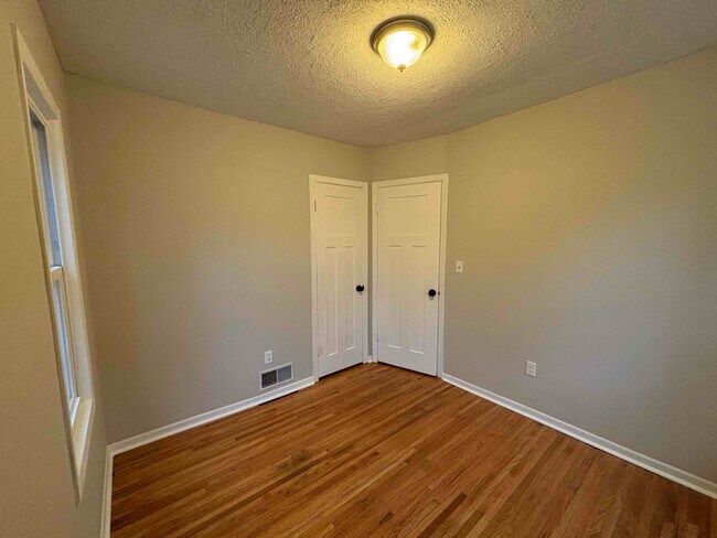 Photo - 2804 Lowry Ave N