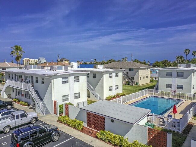 Photo - 651 Palm Dr Unit E4