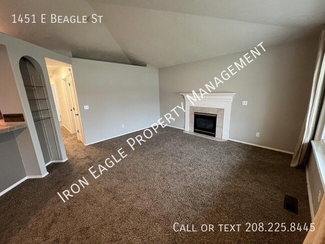 Photo - 1451 E Beagle St