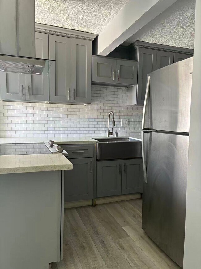 Photo - 418 Almond Ave Unit 418