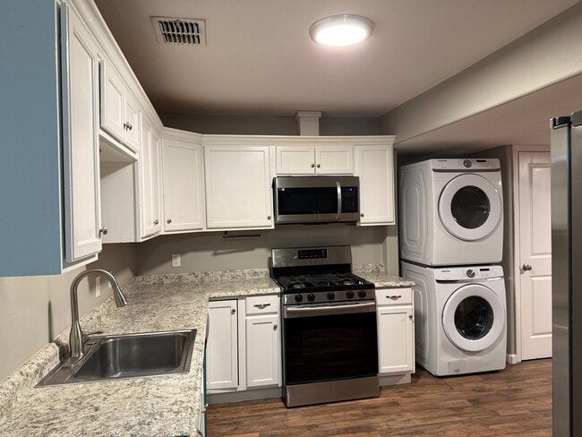 Photo - 3637 Harris Dr