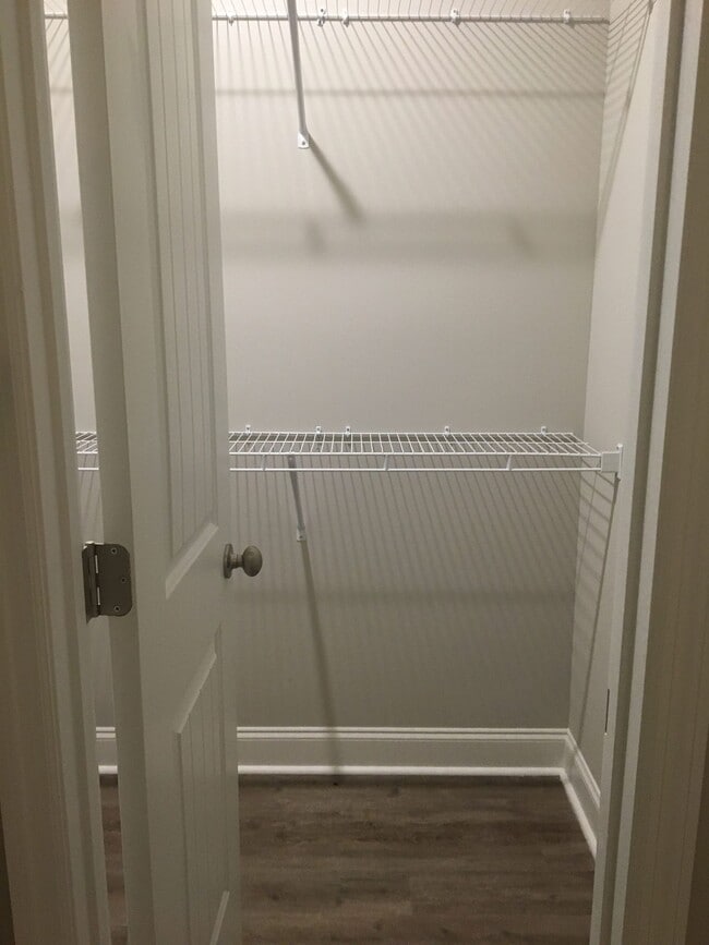 Photo - 2 Bed/ 2 Bath Townhome - 7 Minutes from Fo...