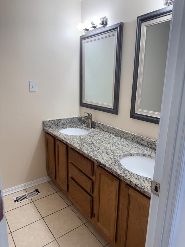 Photo - 3408 Littleleaf Pl