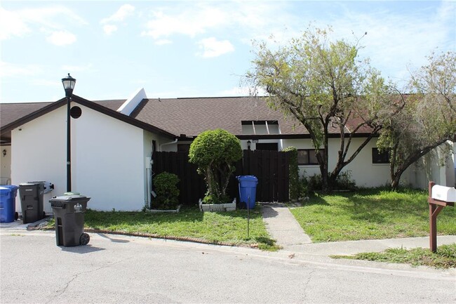 Building Photo - 11413 Midfield Way