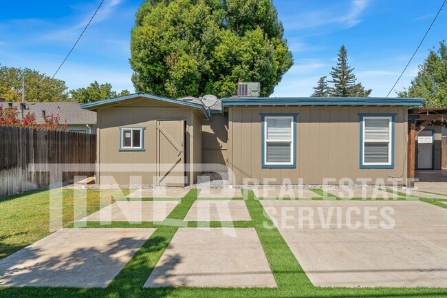 1107 Meadow Rd