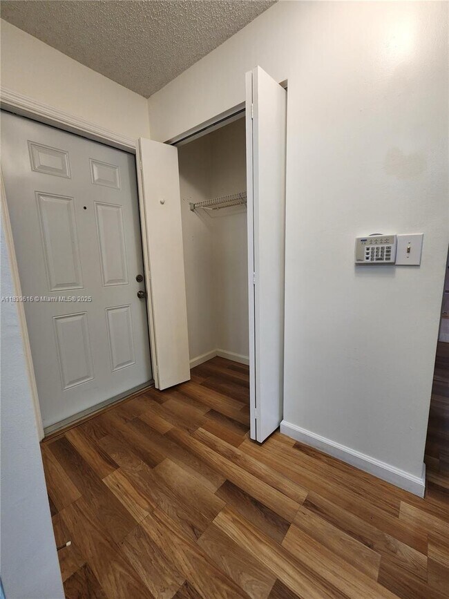 Photo - 8666 SW 114th Pl