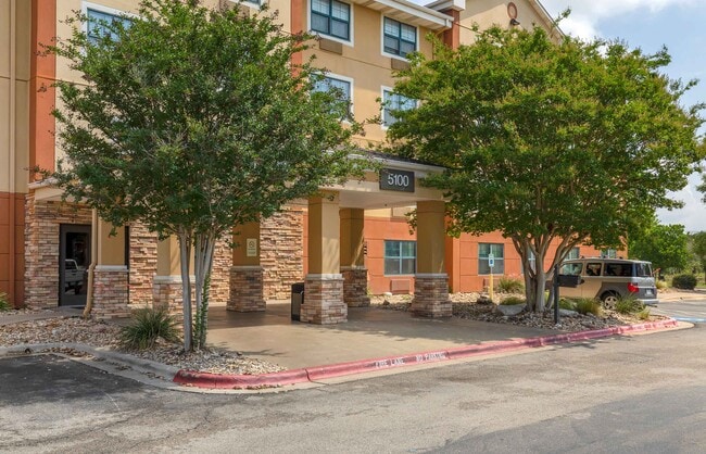 Building Photo - Furnished Studio-Austin - Southwest Rental