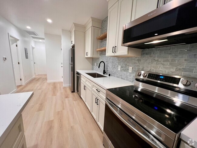 Building Photo - 1227 Cota Ave Rental