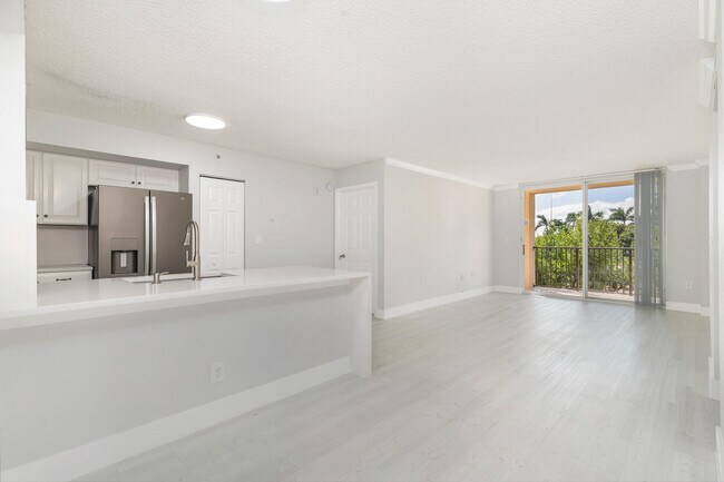 Building Photo - 1801 N Flagler Dr Unit 310