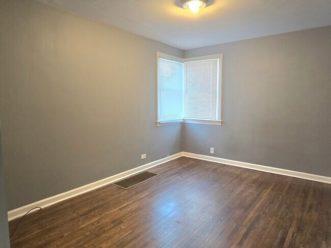 Photo - 3821 Jackson St