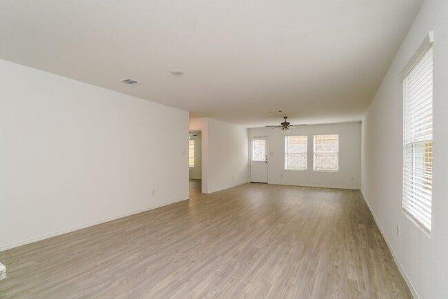 Photo - 8814 McCoy Pass