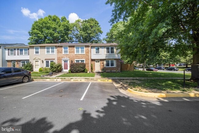 Photo - 5300 Larochelle Ct Townhome