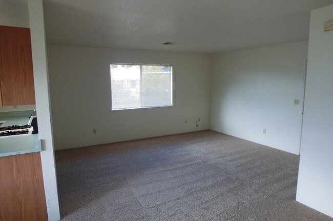Photo - 2 BED 1 BATH DUPLEX