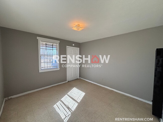 Photo - 3203 Jackson Ave