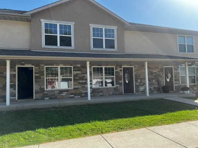 Building Photo - 170 Rail Rd Rental