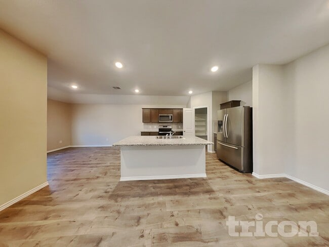 Photo - 3323 Hawkins Dr