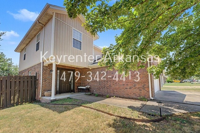 Building Photo - 3705 SW Hansom Loop