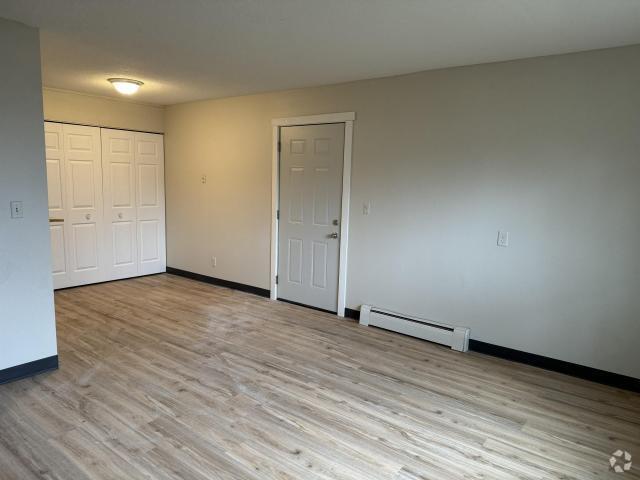 Building Photo - 2 bedroom in Austin MN 55912 Rental