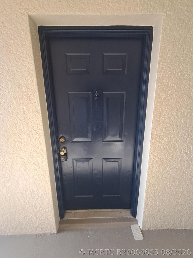 Photo - 171 SW Palm Dr Unit 203
