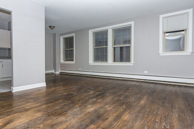 Photo - 7130 S Jeffery Blvd