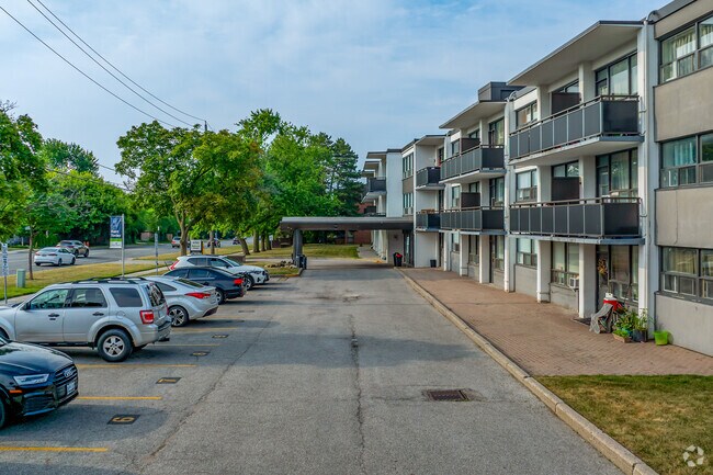 Parking - 4750 Bathurst Street Apartments