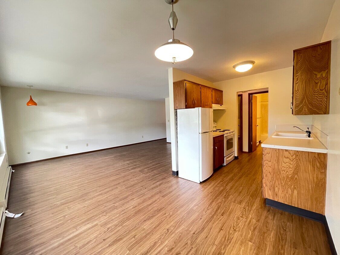 Kitchen/Living Room - 540 Williams Ave N (Renton, WA)