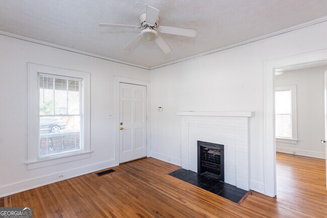 Photo - 1786 Center Ave