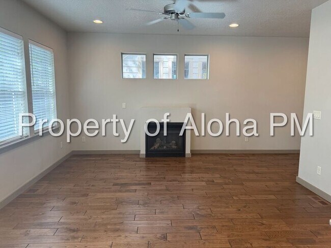 Photo - 2138 Myers Pl S