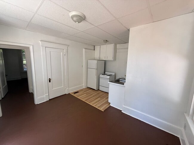 Photo - 1000 Glenwood Ave Unit B