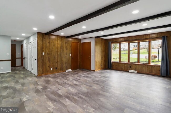 Photo - 5 Orchard Pl