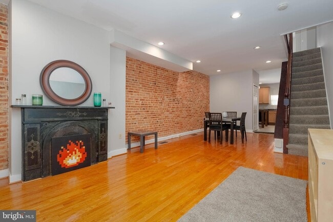 Photo - 224 N Milton Ave