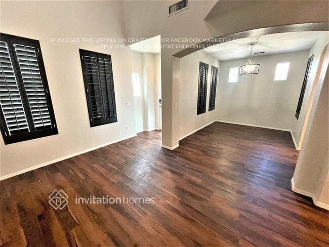1757 S Voyager Dr