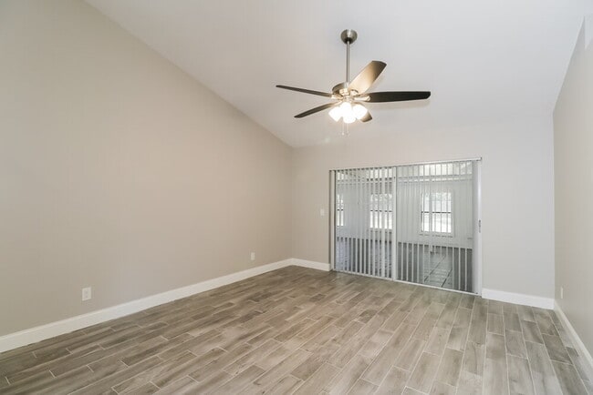 Photo - 10324 Ashley Oaks Dr