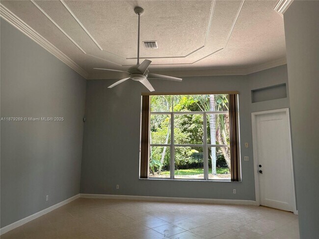 Photo - 138 Tranquilla Dr