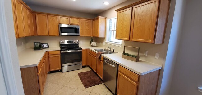 Photo - 1207 Toby Ln