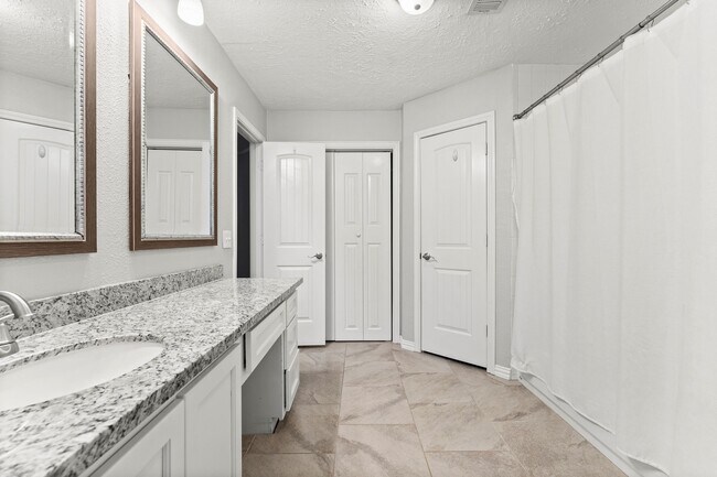 12730 Lake Conroe Hills Dr