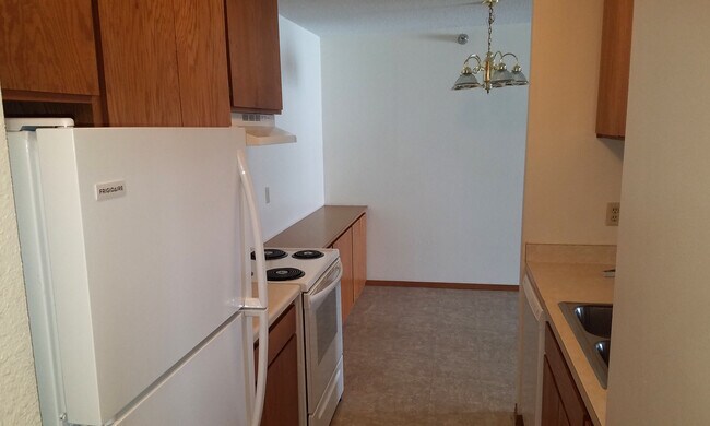 Photo - Round Lake Estates