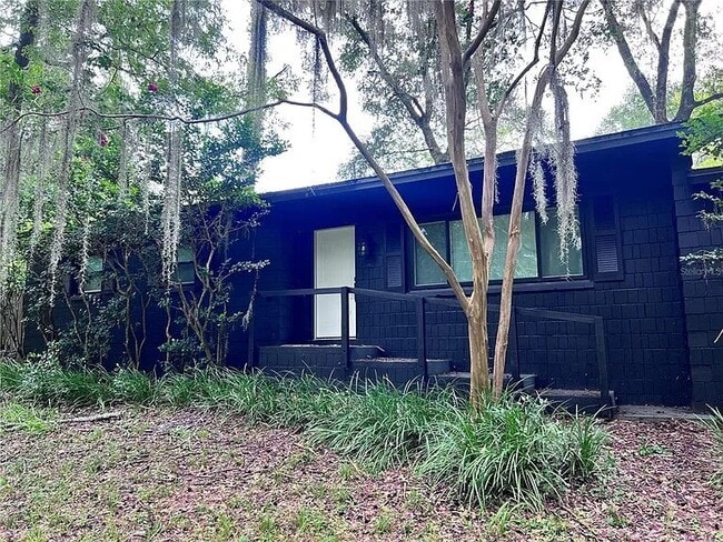 Building Photo - 3320 NW 24th Ave