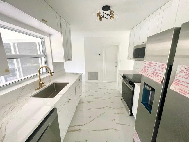 Photo - 6606 NW 95th Ave