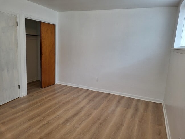 Photo - 209 NJ-168 Unit 1