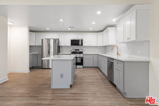 13200 Pacific Promenade