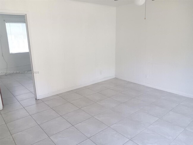 Photo - 2334 Grant St Unit 2336