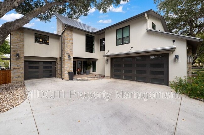 Photo - 180 Lake Ridge Dr